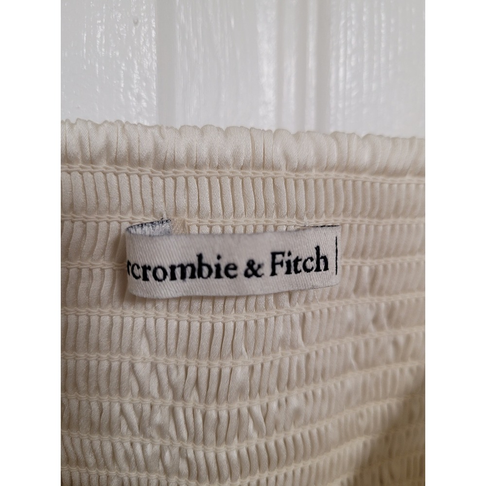 Abercrombie & Fitch Y2K Cream Satin V-Neck Smocked Cropped Cami Top Size S - Picture 2 of 6